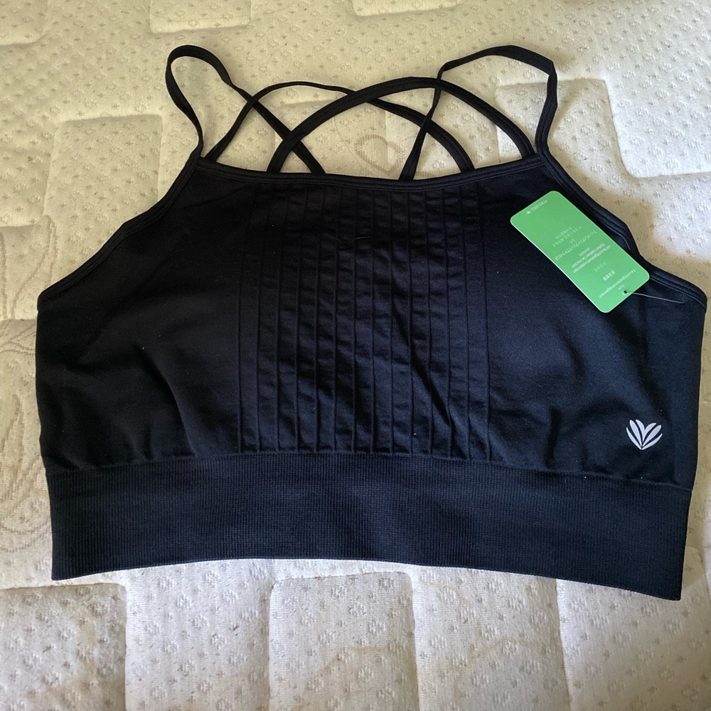 BNWT F21 Crop Tank /Sportsbra